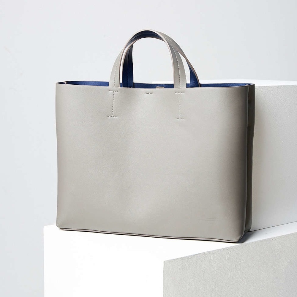 Silence+Noise Gray Tote with strap